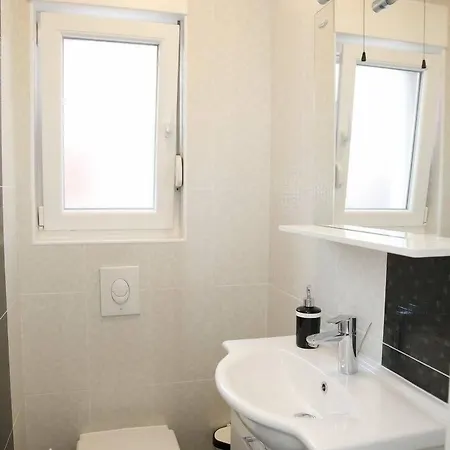 Simic Διαμέρισμα