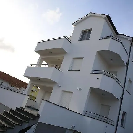 Simic Διαμέρισμα *