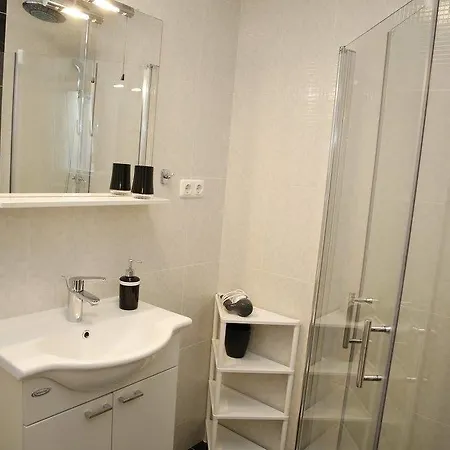 Simic Διαμέρισμα *