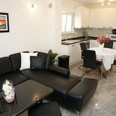 Simic * Βόντιτσε