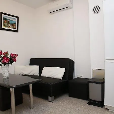 Simic Διαμέρισμα *